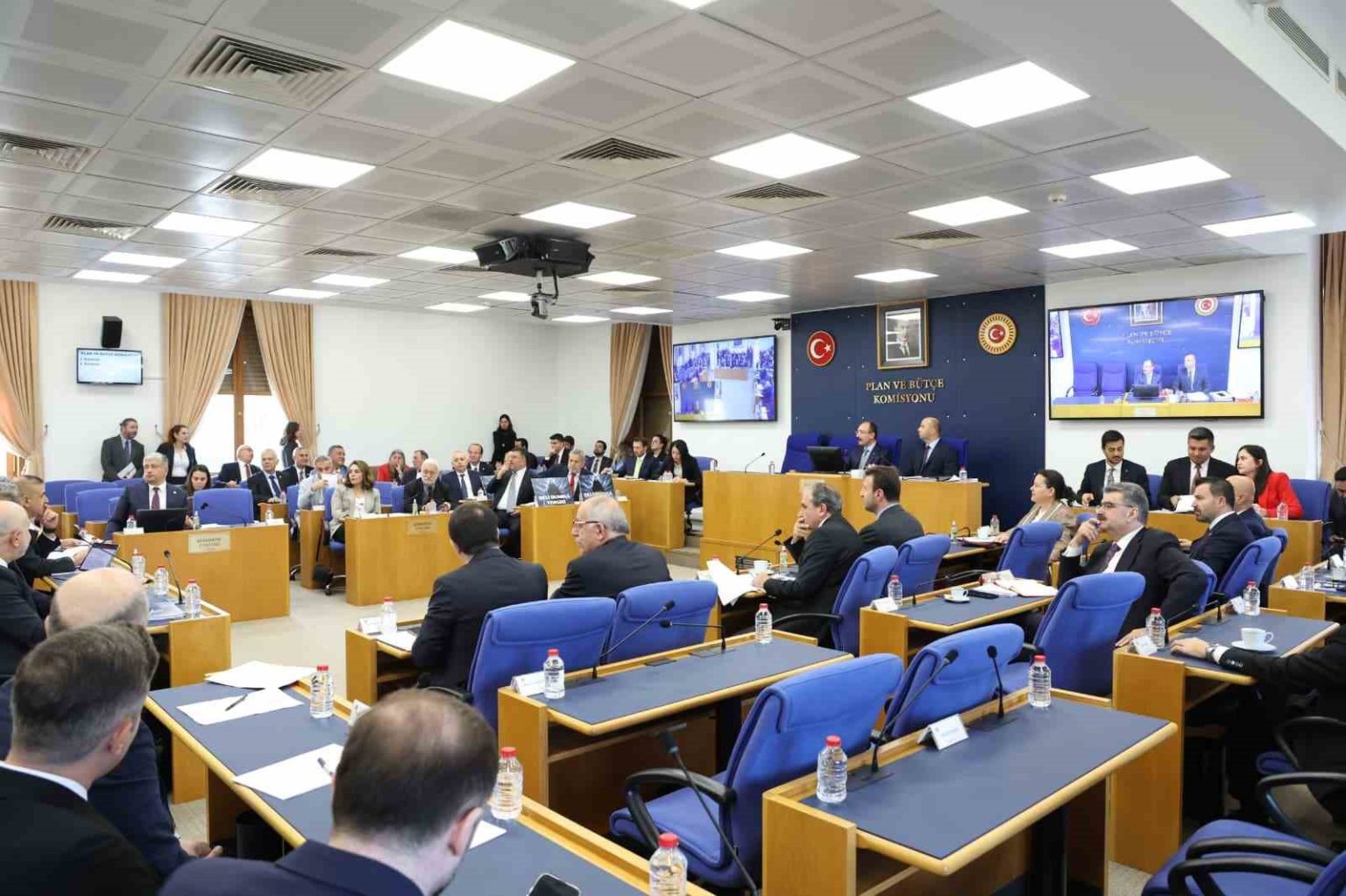 vergiye-yonelik-duzenlemelerin-yer-aldigi-kanun-teklifi-tbmmde-gorusulmeye-basladi