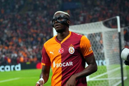 victor-osimhen-uefa-sampiyonlar-ligindeki-gol-sayisini-3e-yukseltti