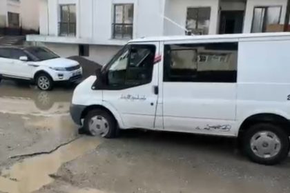 yuksekovada-saganak-yagis-hayatini-olumsuz-etkiledi