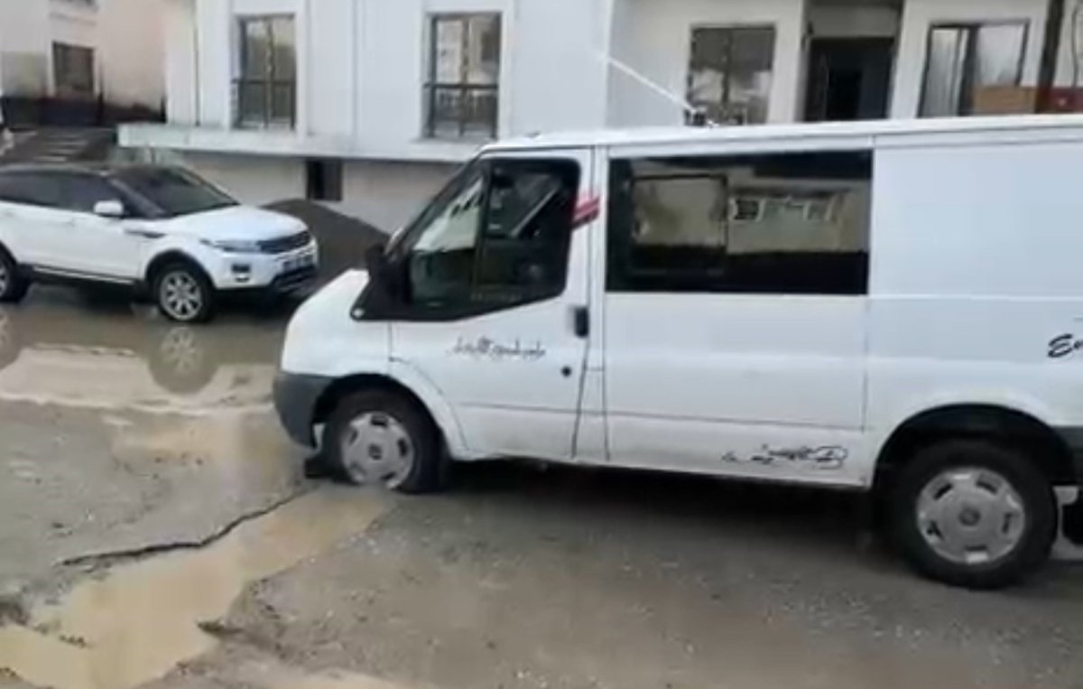 yuksekovada-saganak-yagis-hayatini-olumsuz-etkiledi