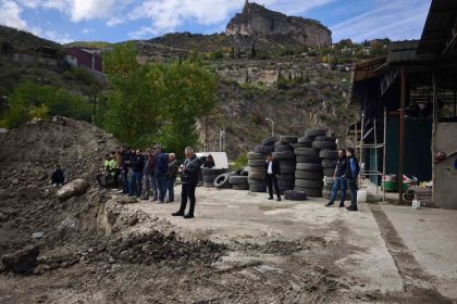 3-ton-altin-umudu-ile-kazdilar-ama-hayal-kirikligina-ugradilar