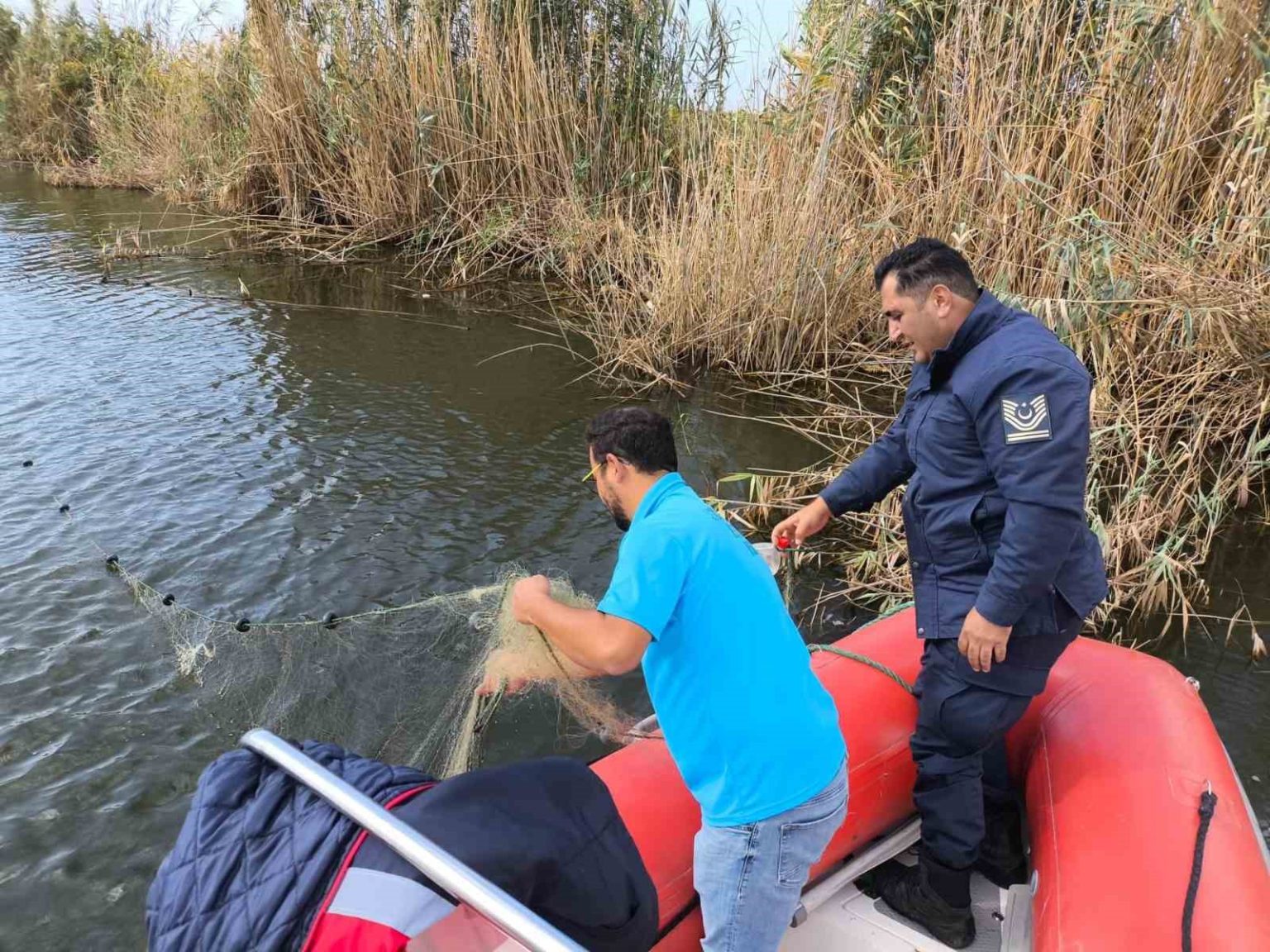 buyuk-menderesteki-yasak-aglar-temizlendi