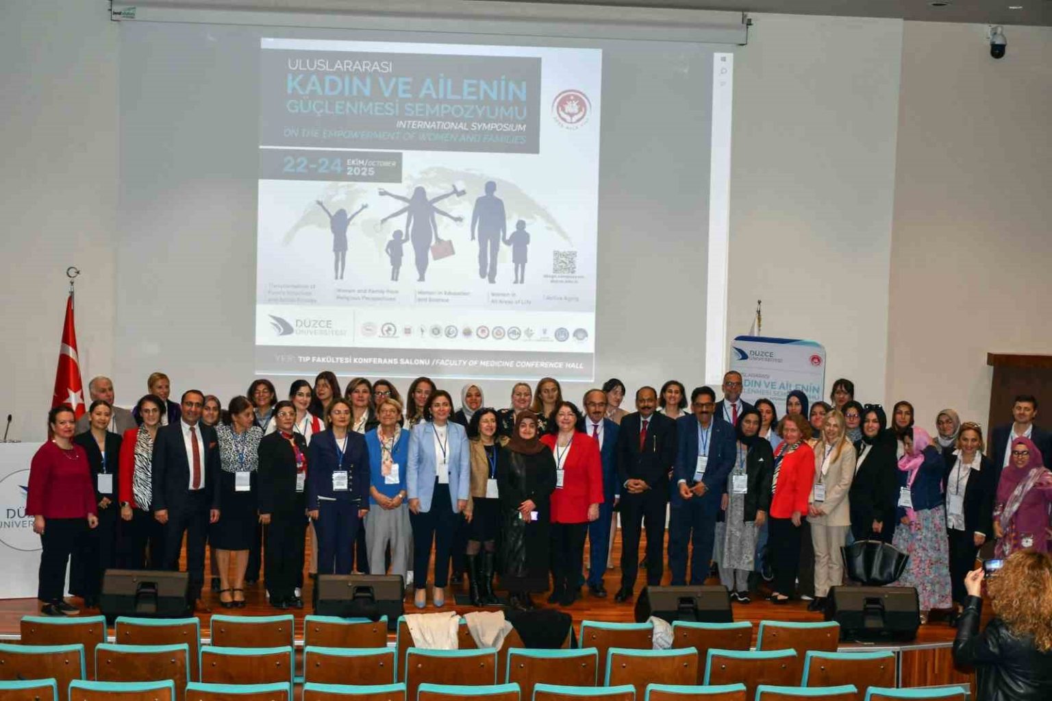 duzce-universitesi-rektor-yardimcisi-prof-dr-genc-aile-birey-icin-dunyaya-acilan-bir-pencere