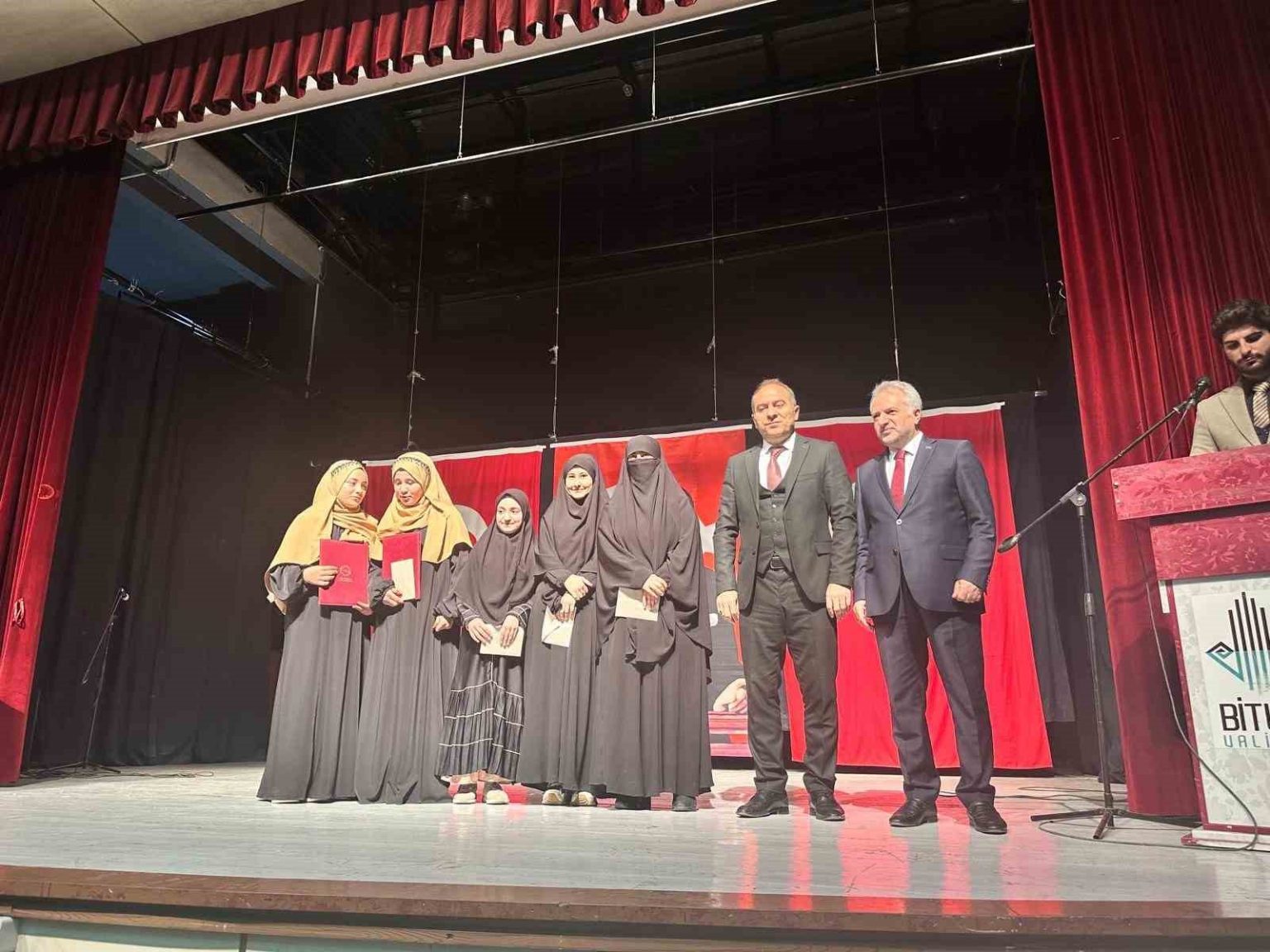 imam-hatip-okullarinin-kurulus-yildonumu-coskuyla-kutlandi
