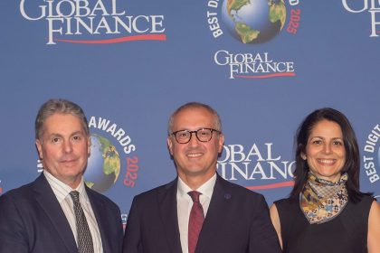 iscep-dunyanin-en-iyi-mobil-bankacilik-uygulamasi-secildi