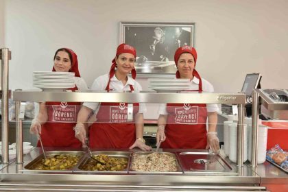 kepezde-ogrenci-kent-lokantasi-ogrencilerin-ugrak-noktasi-oldu