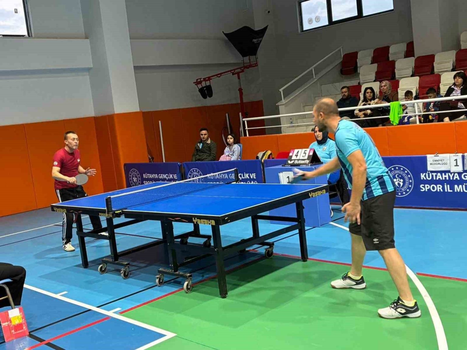 kutahyada-masa-tenisi-heyecani