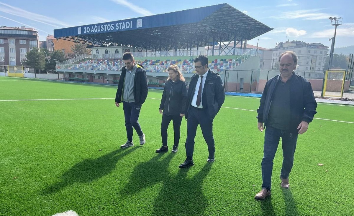 kutahyadaki-spor-sahalari-yenilendi