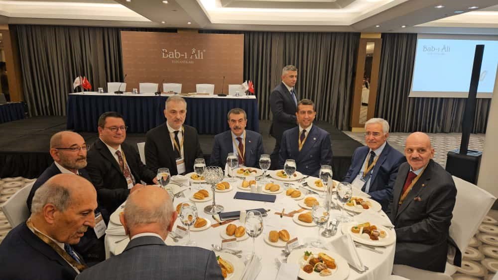 meb-baskani-tekin-sinavlarda-yapay-zeka-destekli-acik-uclu-sorular-olacak