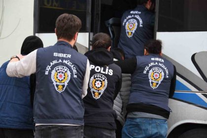nevsehirde-34-bin-liralik-dolandiricilik-8-supheli-tutuklandi