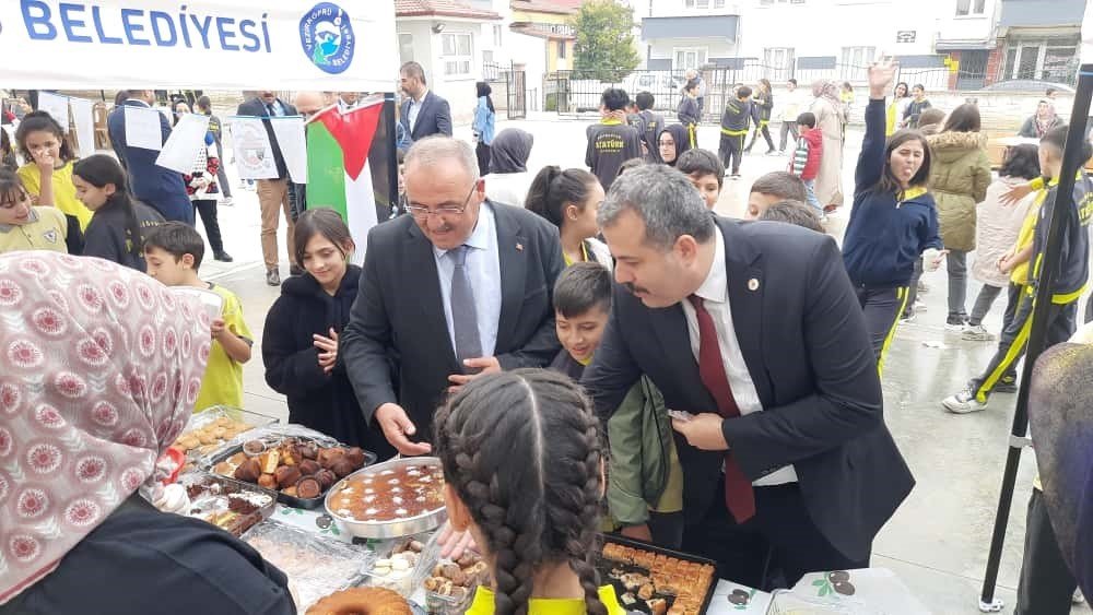 ogrencilerden-filistine-destek