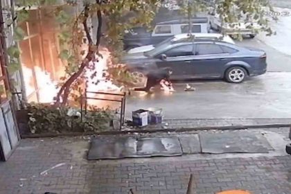 oto-tamirhanesinde-dehset-anlari-yanmaktan-boyle-kurtuldular