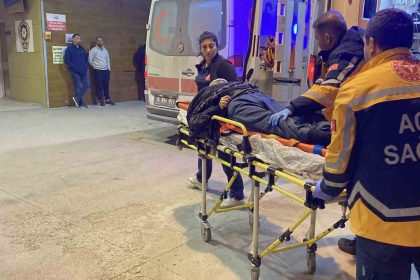 otobusun-carptigi-adam-agir-yaralandi