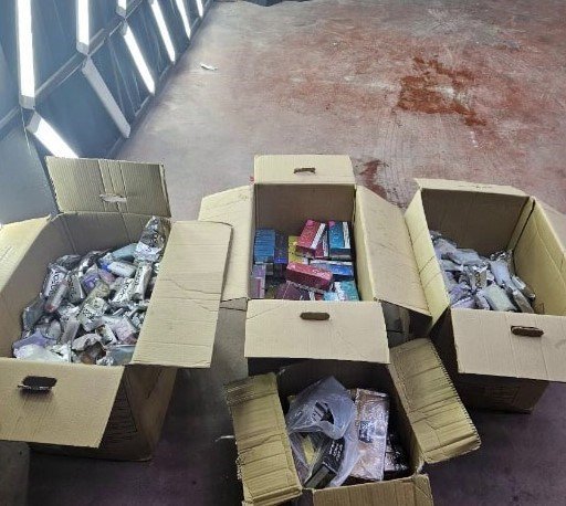 polisten-kacakcilik-operasyonu-2-gozalti