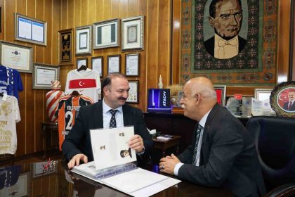 prof-dr-ahmet-nezih-koke-buyuk-gumus-madalya