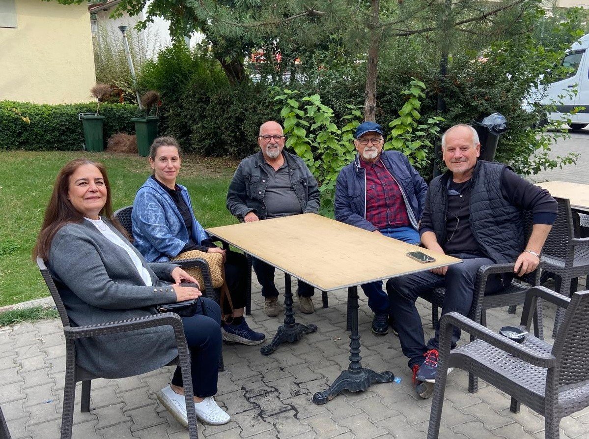 salihlide-altinordu-okulu-mezunlari-dernek-kuruyor