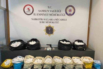 samsunda-105-bin-uyusturucu-hap-ele-gecti-5-gozalti