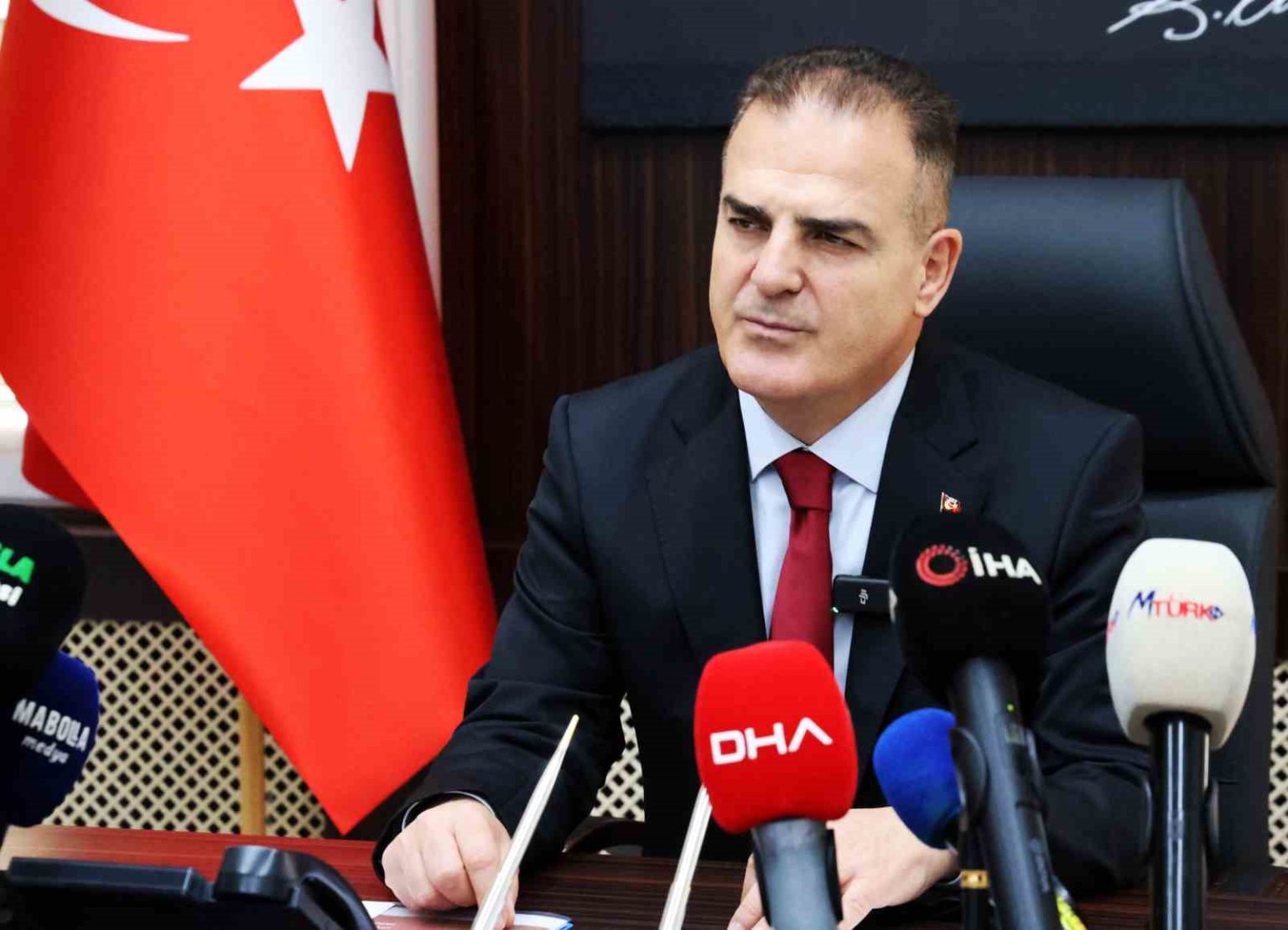 suc-makineleri-bir-gun-arayla-once-jandarmaya-ardindan-polise-ates-acmis