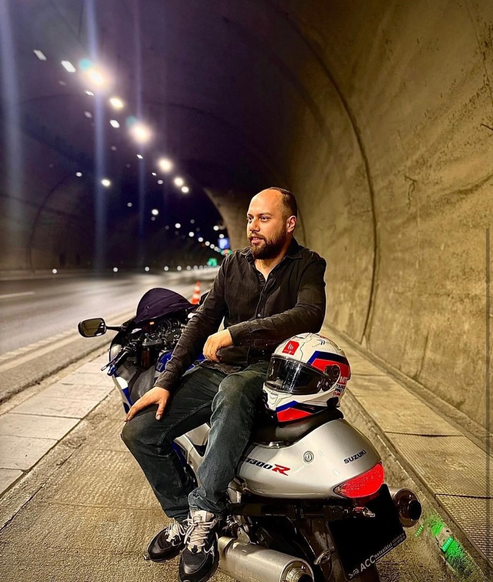 toprak-yiginina-carpan-motosiklet-surucusu-hayatini-kaybetti