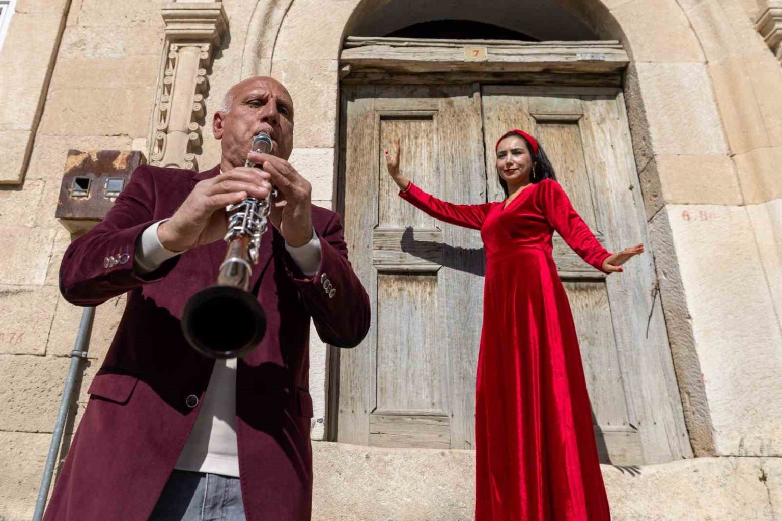 tuncelide-asirlik-kina-turkusu-tarihi-sokaklarda-yeniden-hayat-buldu