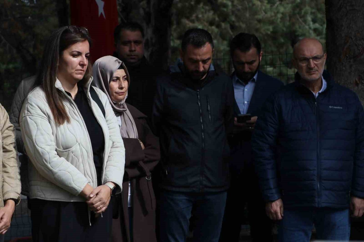 tusas-teror-saldirisinin-uzerinden-1-yil-gecti-sehit-guvenlik-gorevlisi-atakan-sahin-erdogan-kabrinde-anildi