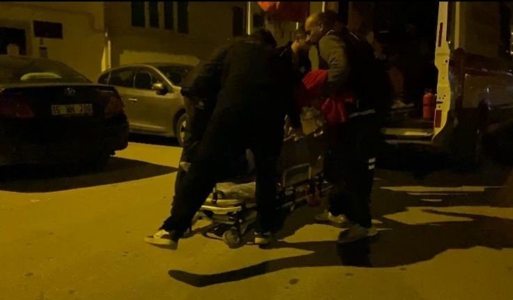 uyuduklari-esnada-asma-tavan-uzerine-coken-kadin-hastaneden-taburcu-oldu