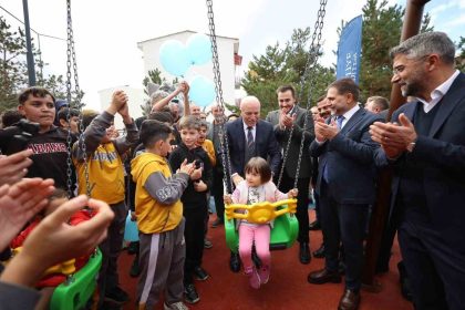 yakutiye-belediyesinden-universiteye-ornek-cocuk-parki