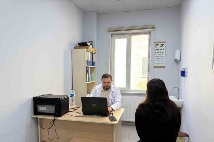 yuksekovada-saglik-hizmetlerine-kolay-erisim-devam-ediyor