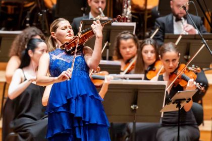 175-yillik-kemanla-buyuleyen-performans