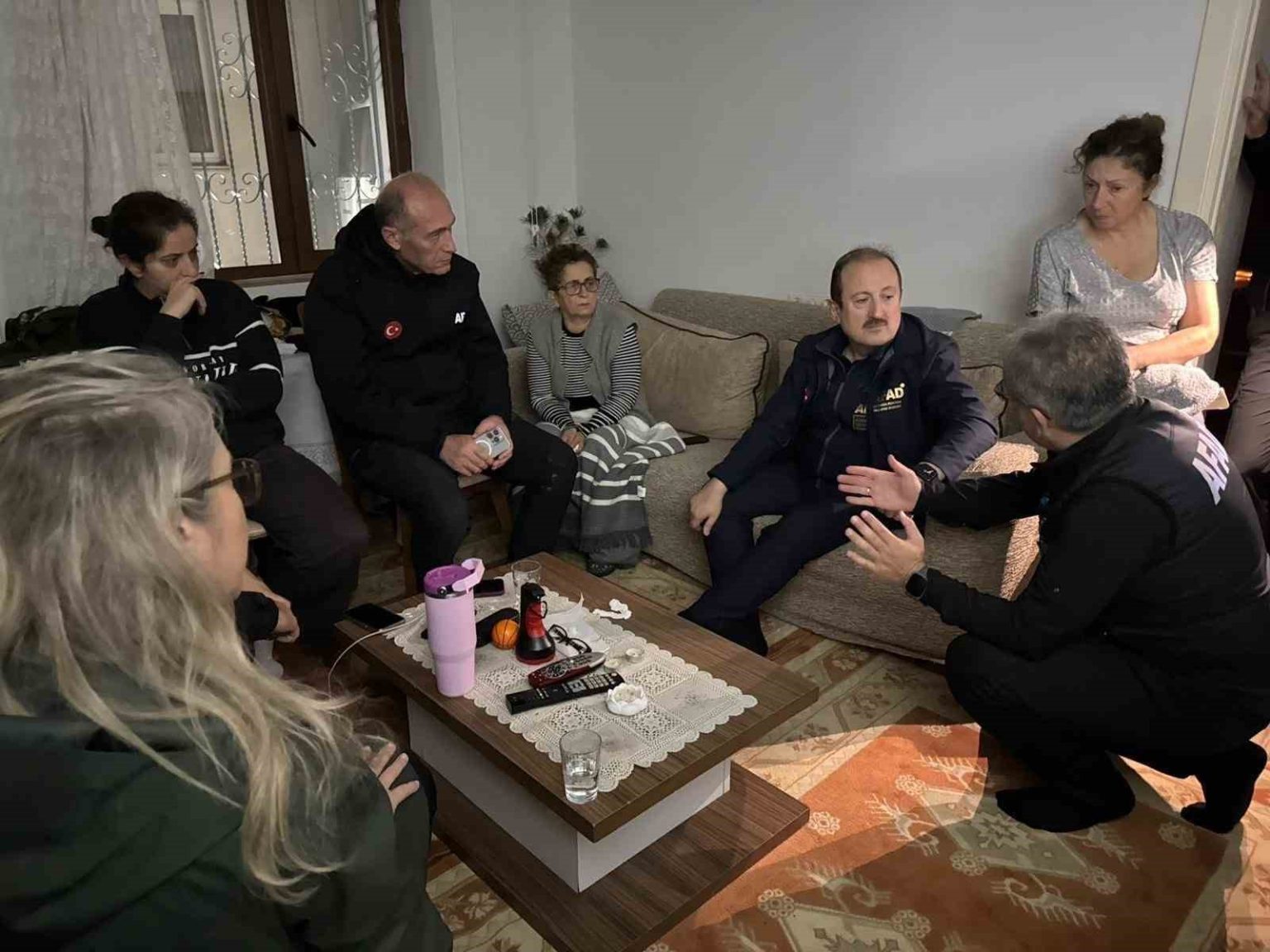 afad-baskani-selden-etkilenen-izmirde