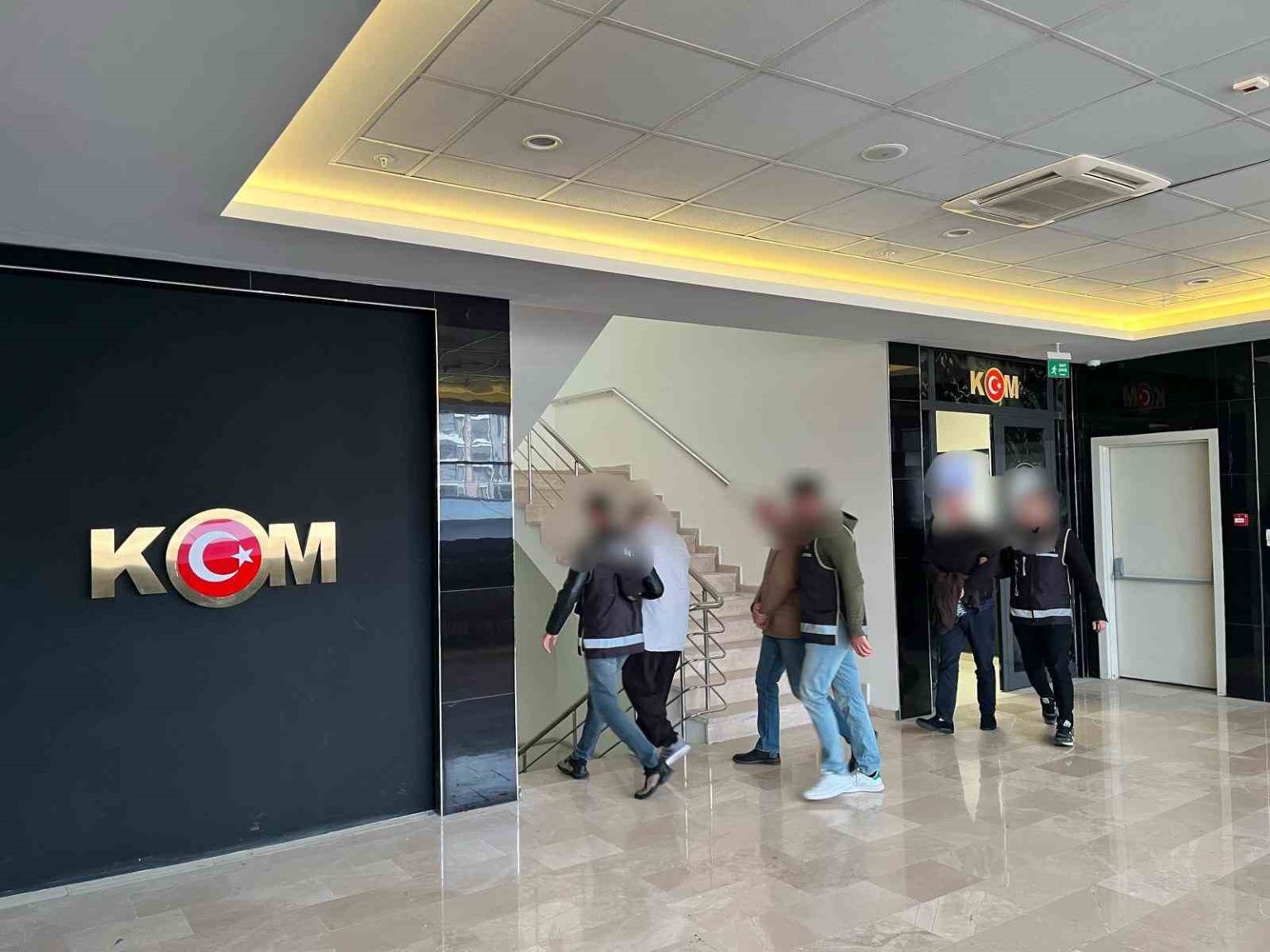 afyonkarahisarda-tefeci-operasyonu-3-gozalti