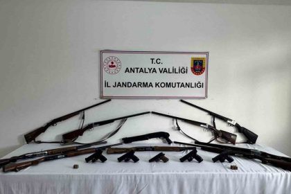 alanyada-15-ruhsatsiz-silah-ele-gecirildi