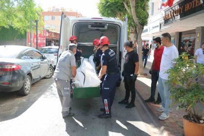 alanyada-otelin-asansor-bosluguna-dusen-avusturyali-turistin-cesedi-3-gun-sonra-bulundu