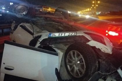 arkadan-carptigi-otomobil-takla-atti-4-yarali