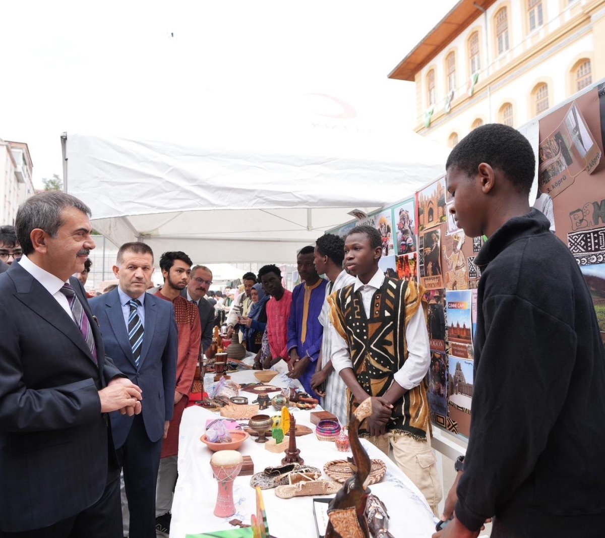 bakan-tekin-imam-hatip-okullarini-uluslararasi-bir-marka-haline-getirelim