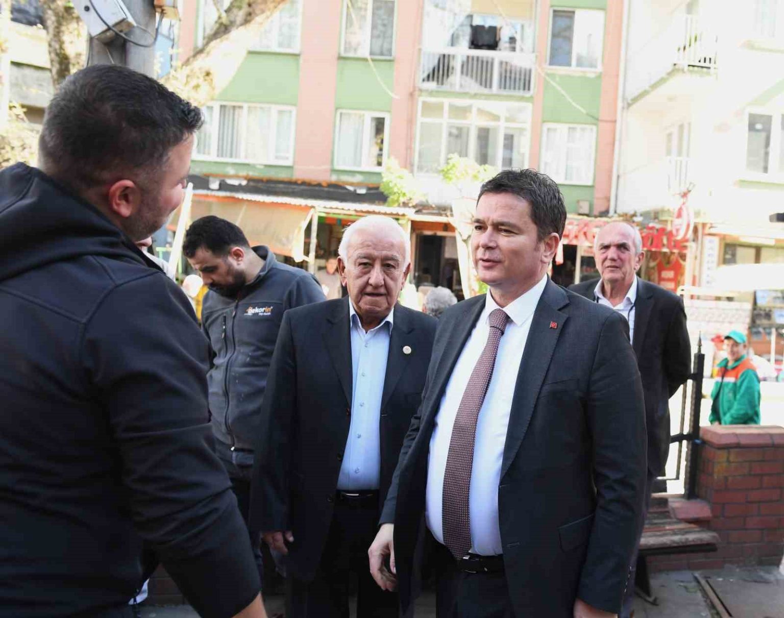 baskan-aydindan-maksem-mahallesini-mutlu-eden-ziyaret