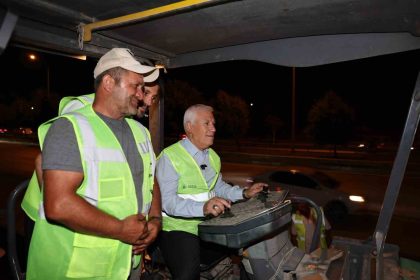 bursada-konforlu-ulasim-icin-150-bin-ton-sicak-asfalt-dokuldu