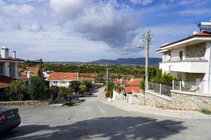 datca-comarlikta-kanalizasyon-sorunu-cozuluyor