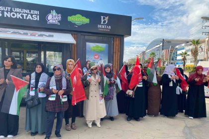 derince-esnafindan-gazzeye-anlamli-destek