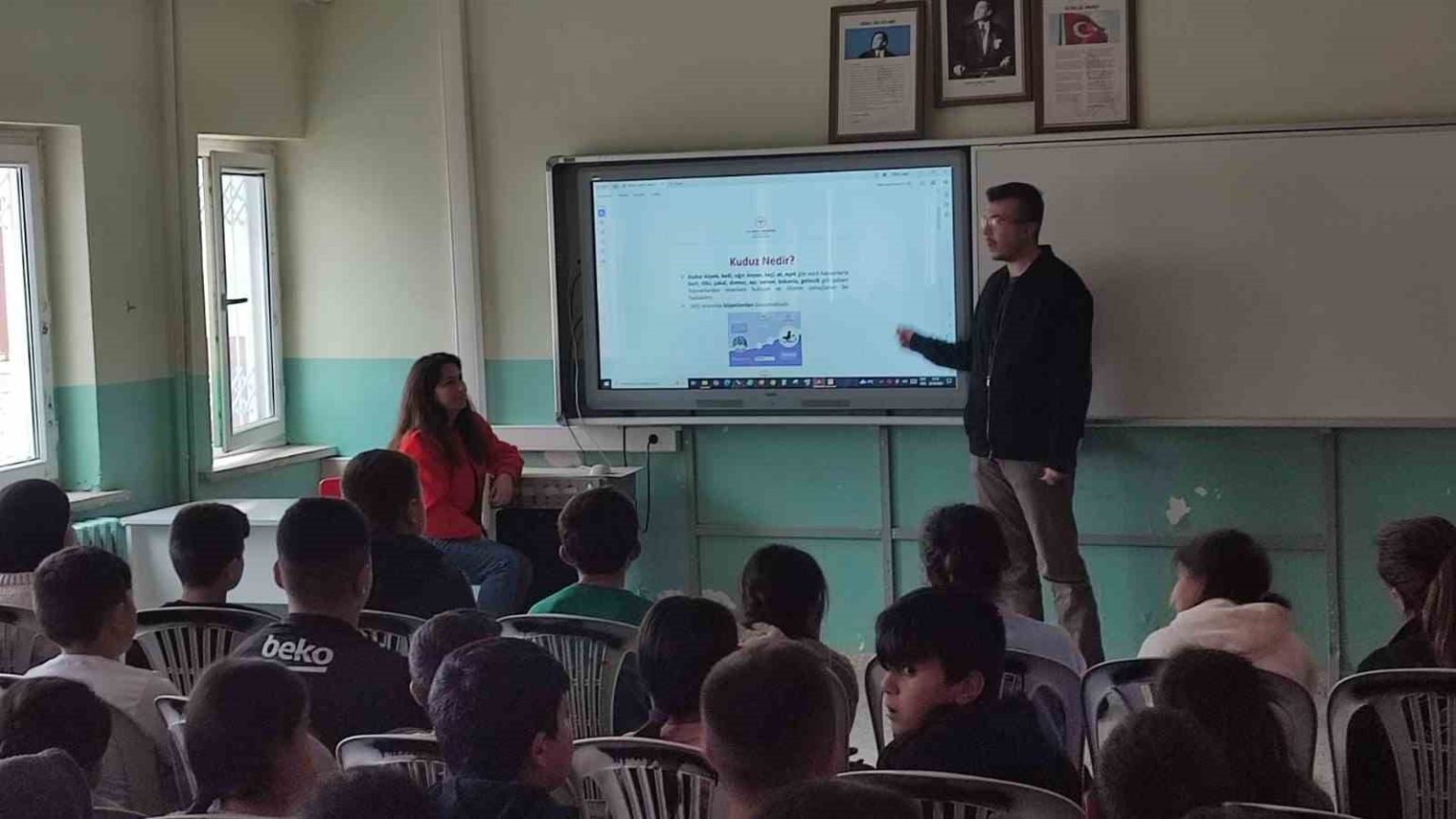 dr-akkaya-kuduz-hastaligi-yuzde-91-oraninda-kopeklerden-bulasmakta