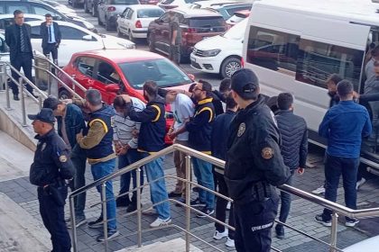 emekli-madenciyi-25-milyon-lira-dolandiran-5-supheli-tutuklandi