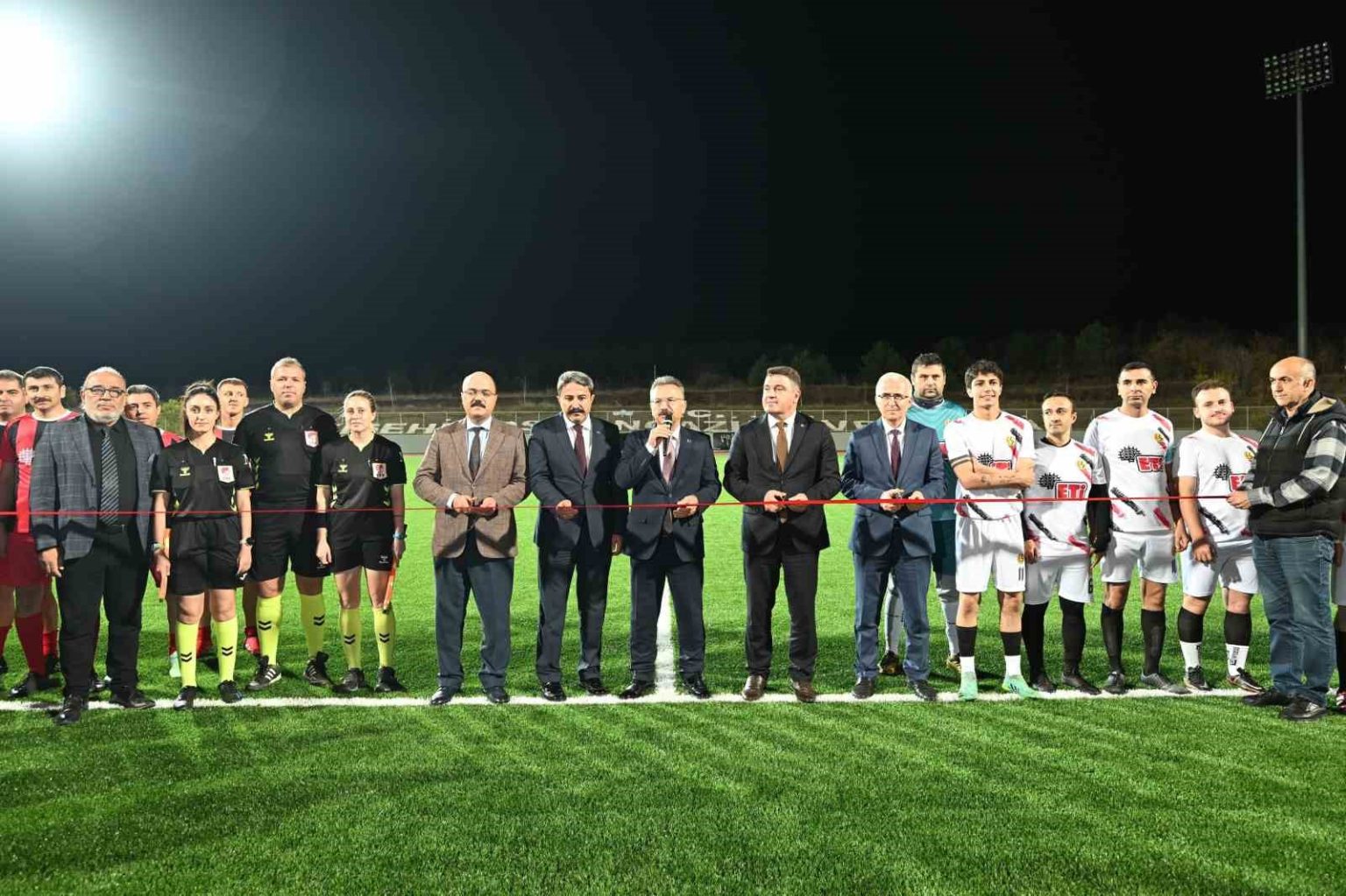 esogu-stadyumunun-yenileme-calismalari-tamamlandi