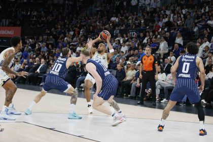 euroleague-a-efes-69-fenerbahce-79