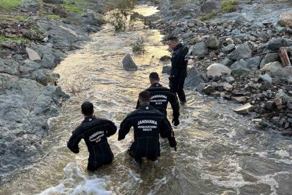 gun-aydinlandi-selde-kaybolan-vatandasi-bulma-calismalari-yeniden-basladi