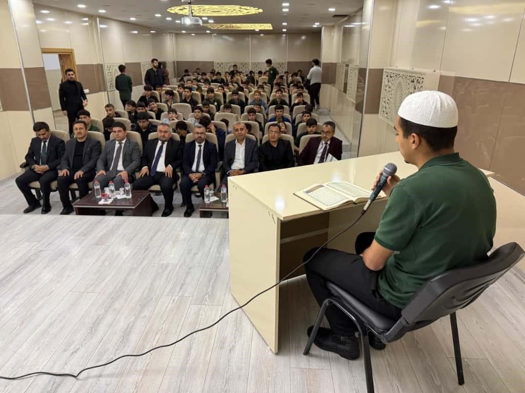 hakkaride-imam-hatipliler-haftasi-kutlandi