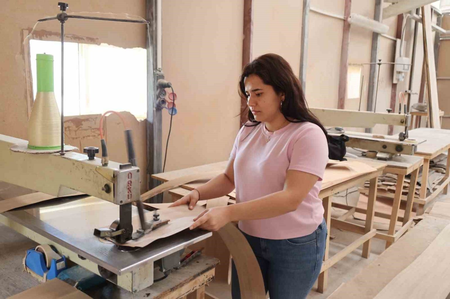 hatay-buyuksehir-belediyesi-gelecegin-mobilyacilarin-yetistiriyor