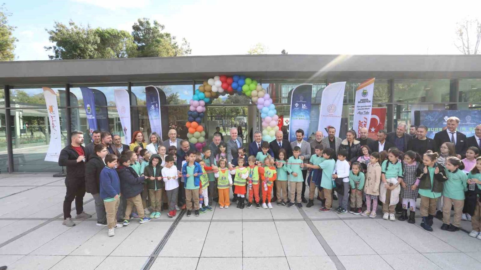 inegolde-bilim-soleni-basladi