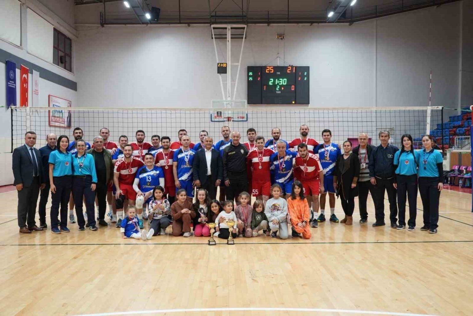kamu-spor-oyunlarinda-voleybol-heyecani-sona-erdi