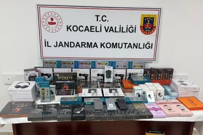 kocaelide-2-milyon-450-bin-tllik-kacak-urun-ele-gecirildi