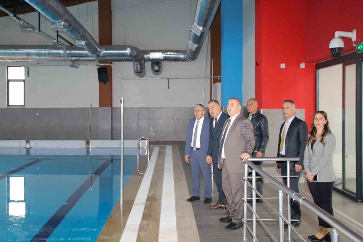 kosk-yuzme-havuzunu-incelediler